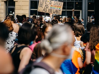 You are currently viewing Fotógrafo de nu masculino enfrenta censura no Instagram