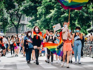 You are currently viewing Cássia Kis é acusada de homofobia e assédio moral por funcionários da Globo