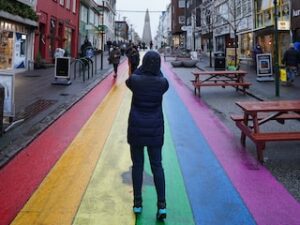 Read more about the article Museu da Diversidade Sexual realiza evento para discutir inclusão no futebol e acompanhar jogo do Brasil na Copa