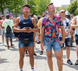 Read more about the article It’s finally shorts season, and the gays are checking their inseams