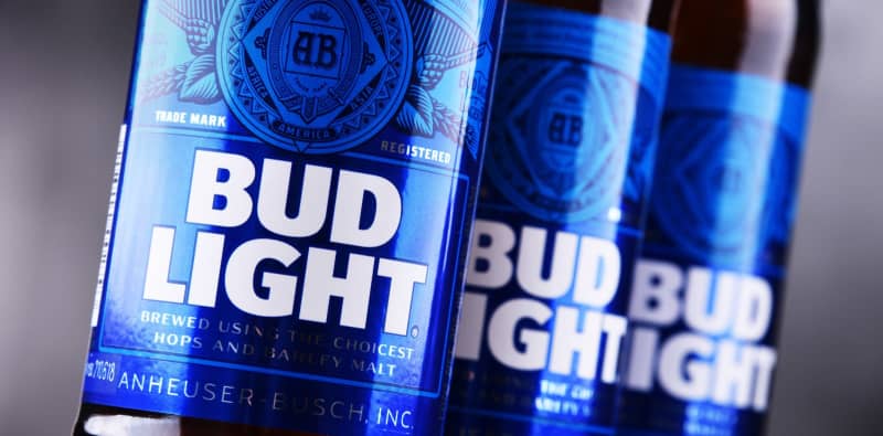 You are currently viewing A-B marketing reputation takes a huge hit with Bud Light misstep