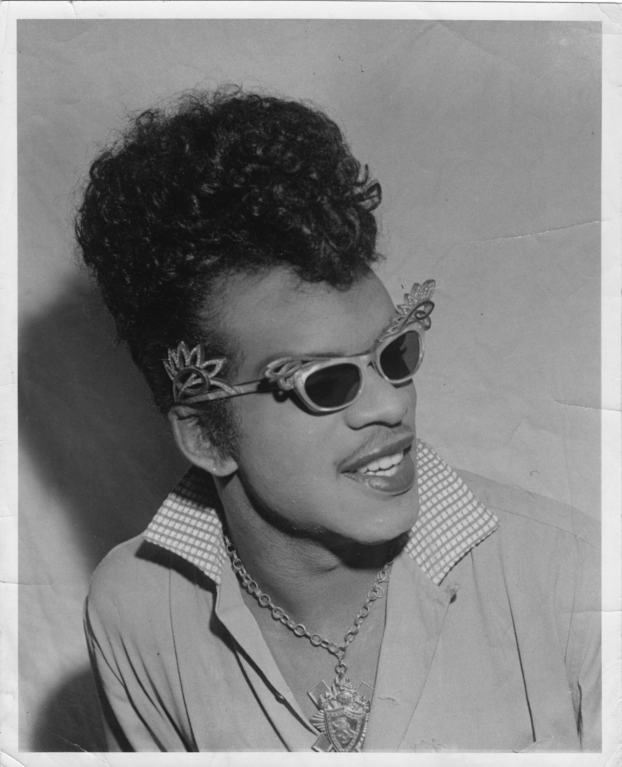 You are currently viewing LISTEN: This rock & roller was ‘Rockin’ the Joint’ (& a pompadour) long before Little Richard