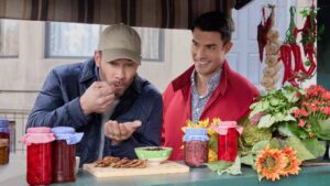 Read more about the article Luke Macfarlane and Peter Porte are coupling up for Hallmark this fall