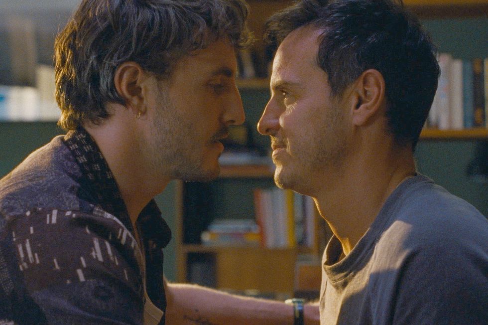 You are currently viewing WATCH: Andrew Scott & Paul Mescal fall in love, talk to ghosts in romantic drama ‘All Of Us Strangers’