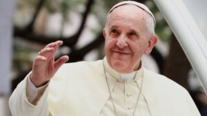 Read more about the article El Papa Francisco dice que las mujeres trans son «hijas de Dios»