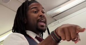 Read more about the article Flight attendant goes viral for lip-syncing for his life… and the lives of his passengers!