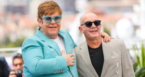 Read more about the article Bernie Taupin recalls the time Elton John hit on him & what might’ve happened if they were both gay