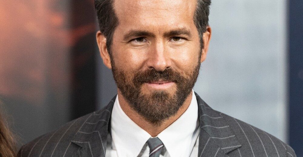 You are currently viewing AI transforms Ryan Reynolds into this legendary gay icon