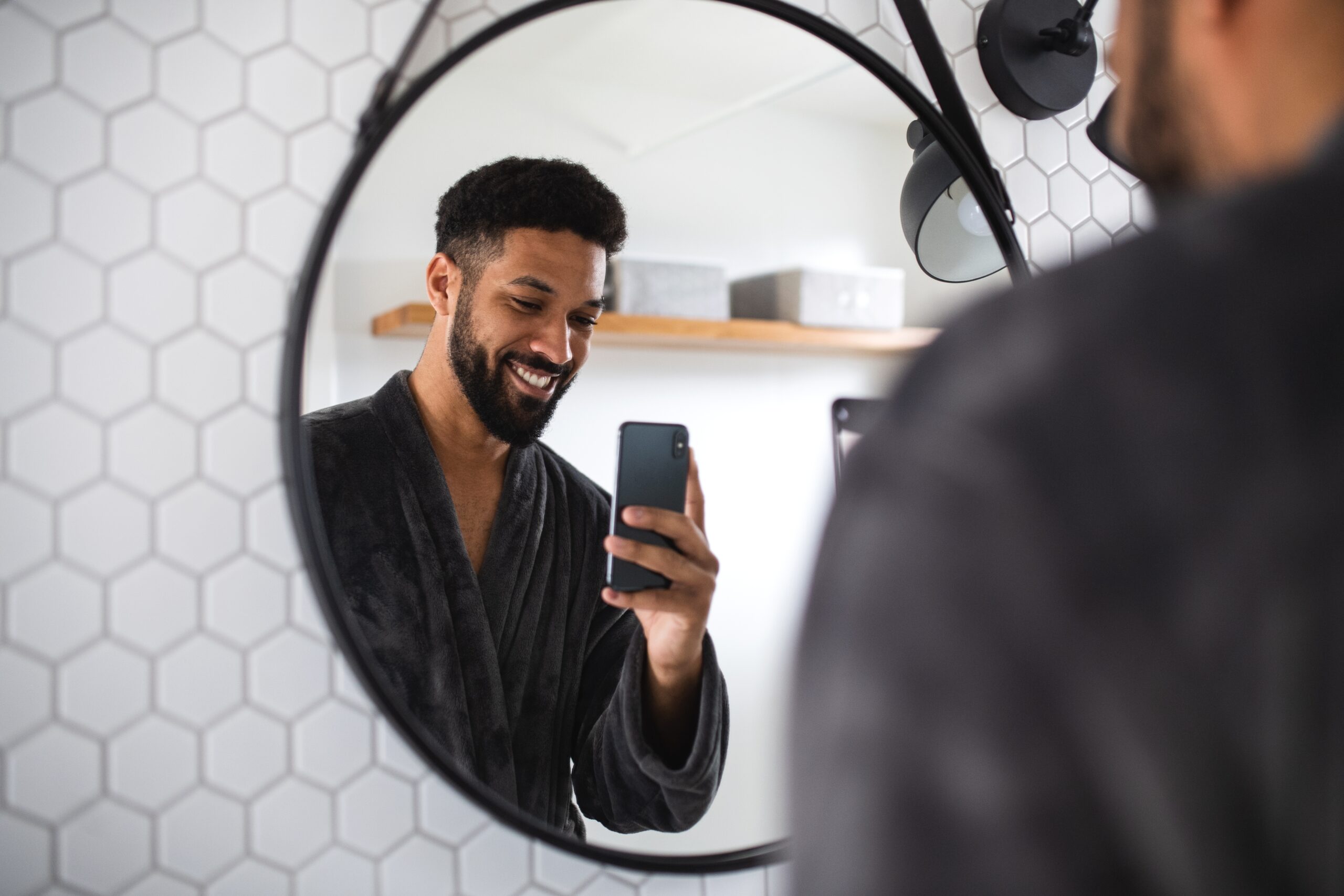 You are currently viewing 15 tips for taking the perfect mirror selfie