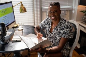 Read more about the article WATCH: Gay, Black entrepreneur turns plantation-style house into his dream home in this new show