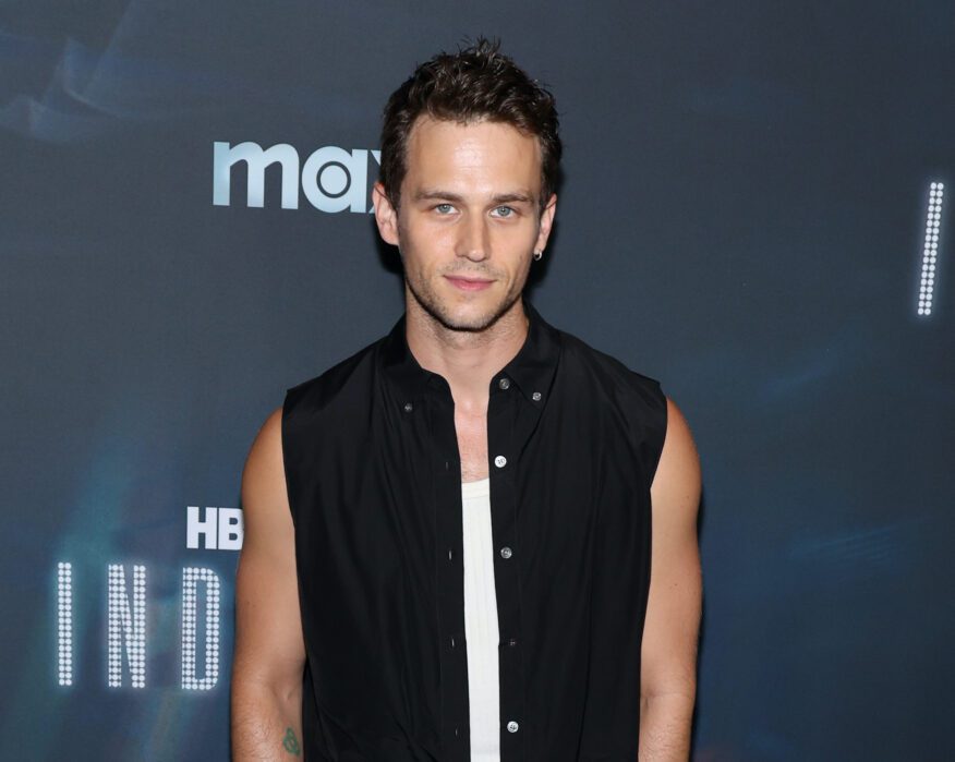 You are currently viewing Brandon Flynn sizzles in new photoshoot & says ‘13 Reasons Why’ made him turn his life around