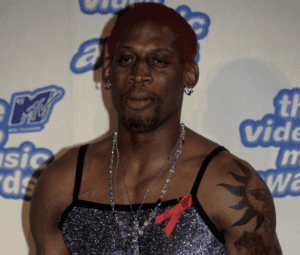 Read more about the article Dennis Rodman talks about cross-dressing & clubbing with his gay friends in the ’90s: “I did everything in the book”